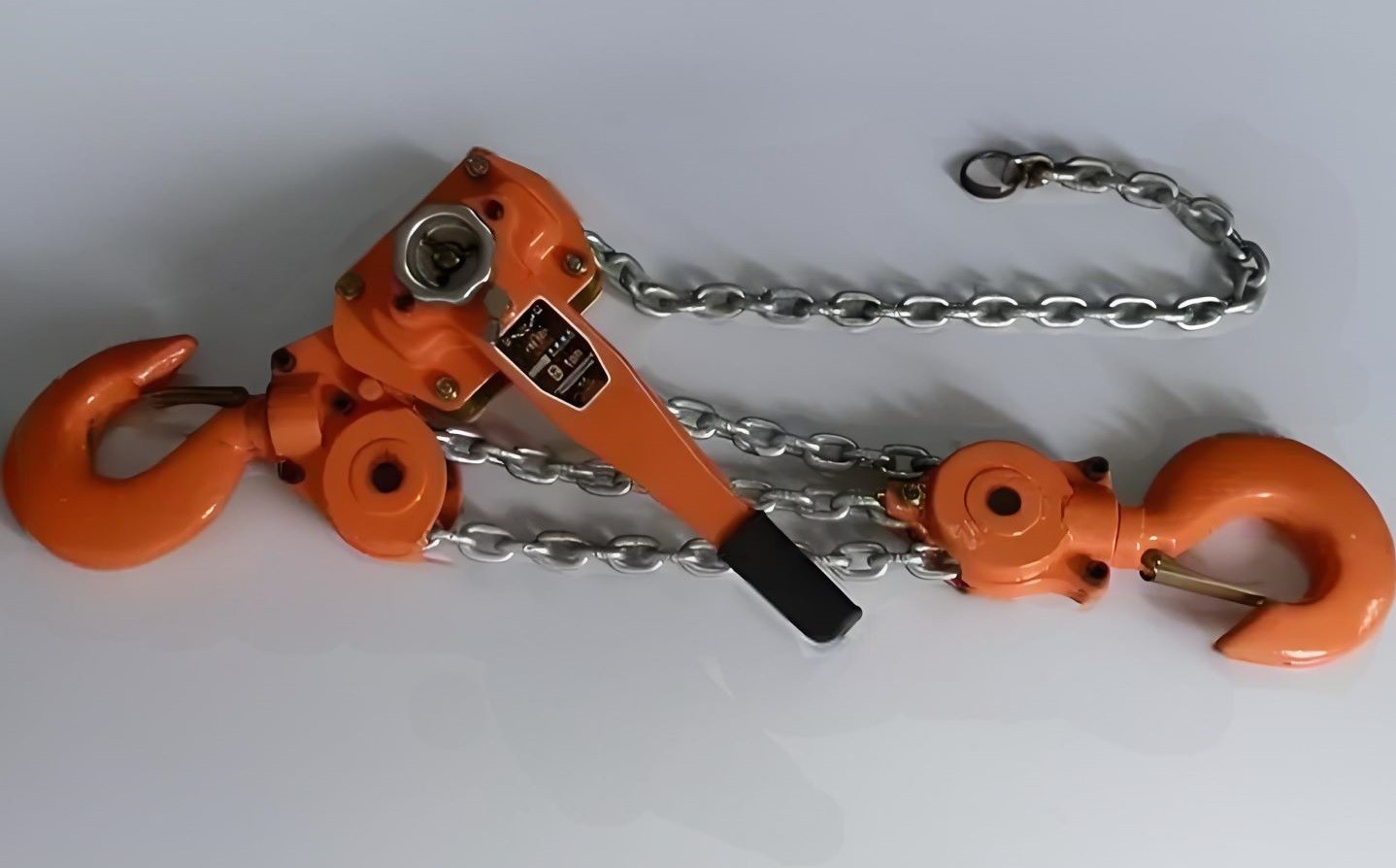 自用手扳葫芦哪家好？选择“猎鹰”不用找，厂家买来更是巧